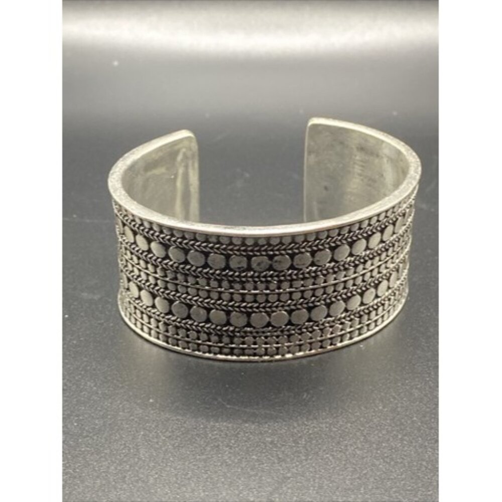 Signed NWOT Bracelet Lucky Brand Silver Tone Multi Row Cuff Western Boho 8" - Picture 2 of 10